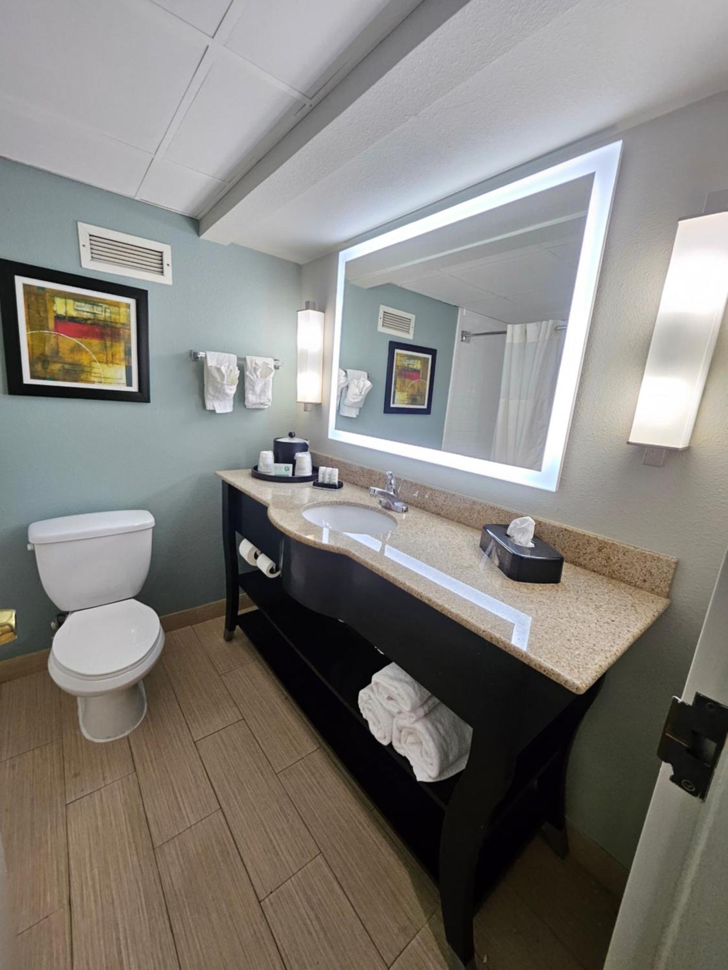 Wingate By Wyndham Greensboro-Coliseum Εξωτερικό φωτογραφία